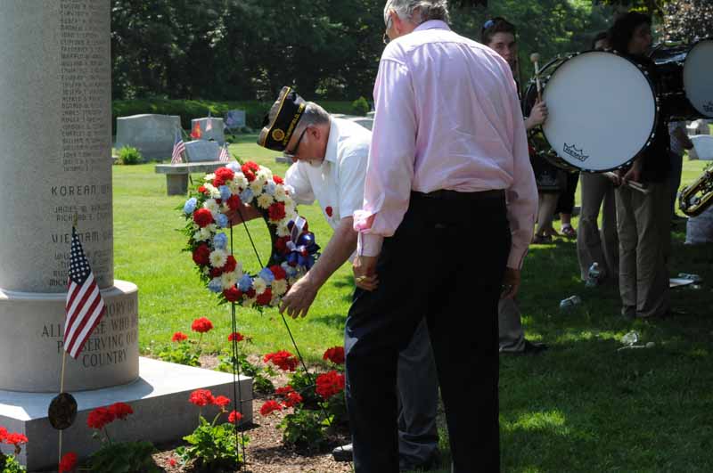 003 Laying of Wreath